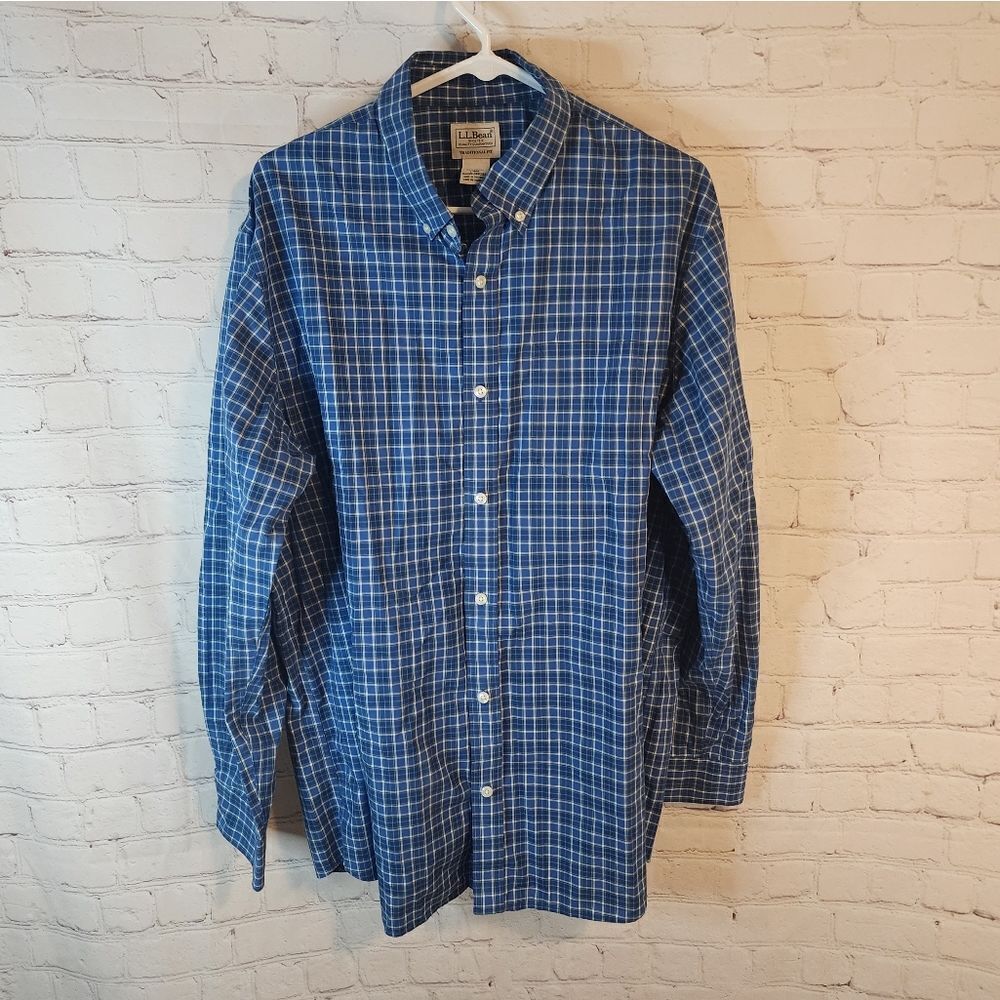 Men's L.L Bean "Traditional Fit" longsleeve button-down shirt, size Large